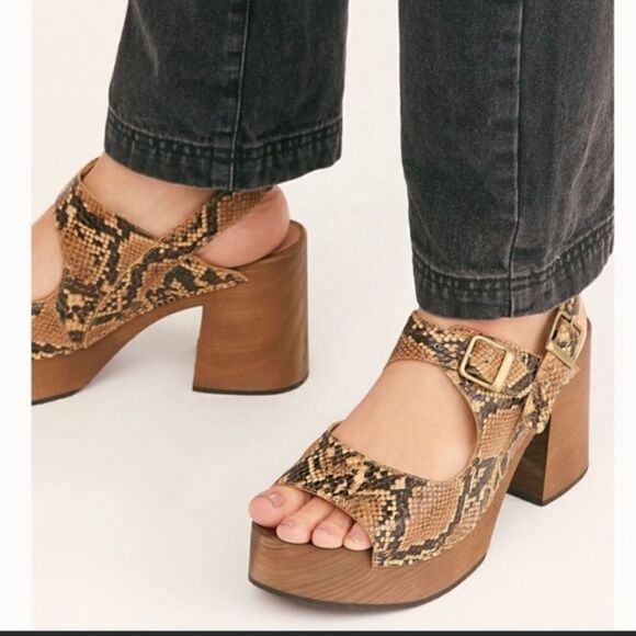 Free people vegan Belems clogs snake tan - Picture 1 of 6